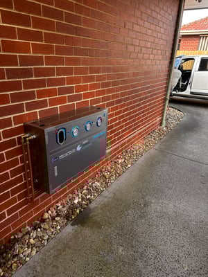 ES5Q Installation Mounted on Wall