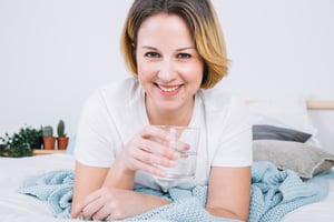 smiling-woman-with-water-bed